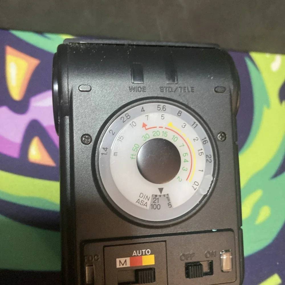 Minolta Auto 132X Electro Flash Camera A1